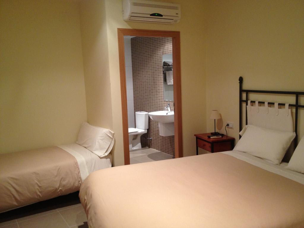 Hostal La Placeta Arbeca Szoba fotó